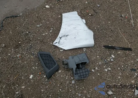 2021 Nissan Altima Sr z USA, uszkodzony, nr VIN 1N4BL4CV9MN395115